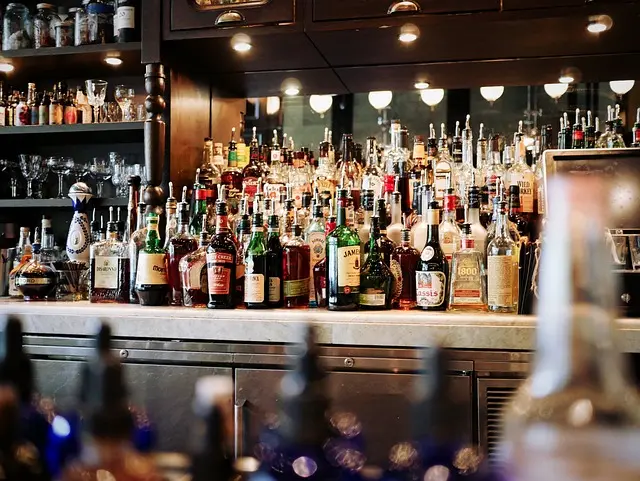 Les Bases de la Mixologie : Comment Créer un Cocktail Parfait