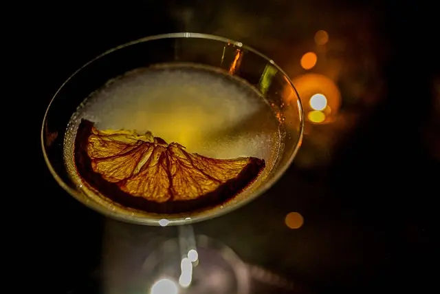Guide des Cocktails sur Glace : Techniques et Astuces