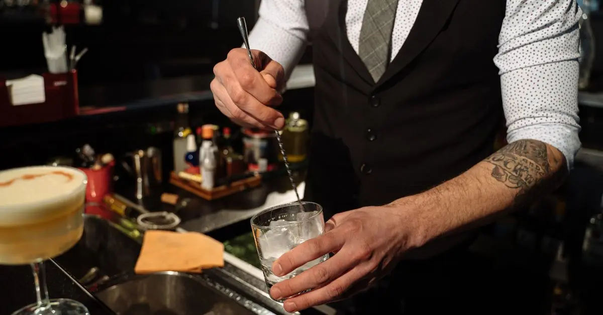 Comment Créer un Cocktail Équilibré : Techniques et Astuces