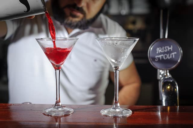 Le guide ultime des cocktails classiques indémodables