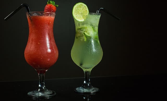 Les Incontournables du Bar à Cocktails : Recettes et Secrets